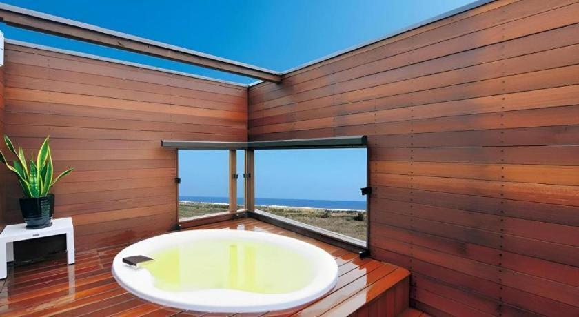 Shirako New Seaside Hotel Exterior photo
