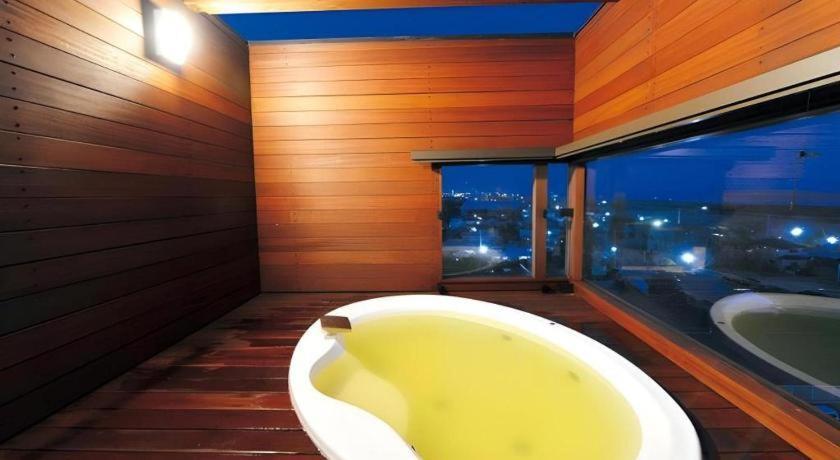 Shirako New Seaside Hotel Exterior photo